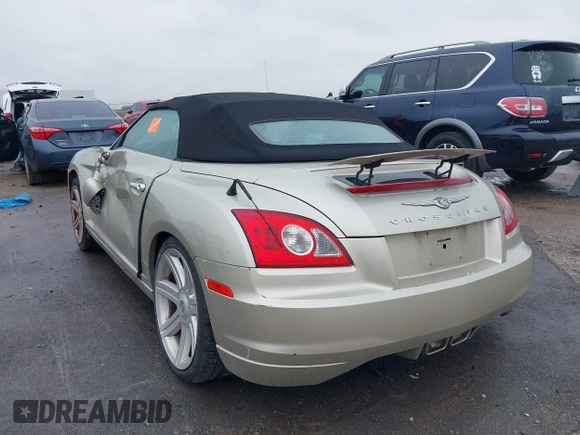 2006 Chrysler Crossfire Limited z VIN 1C3AN65L16X066010, wystawiony jako IAAI lot #41003432 z przebiegiem 95 926 mil mil oraz . Historia ofert i sprzedaży dostępna na DreamBid. Obrazek 3.
