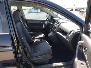 2008 Honda CR-V LX with VIN 3CZRE383X8G704149, listed as a IAAI auction lot 41851000 with 329,881 mi miles. Bid and sale history available at carsss.com. Image 5.