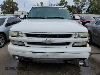 2003 Chevrolet Tahoe LT with VIN 1GNEK13Z33R175110, listed as a Copart auction lot 71407754 with 449,293 mi miles and Salvage Title. Bid and sale history available at carsss.com. Image 5.