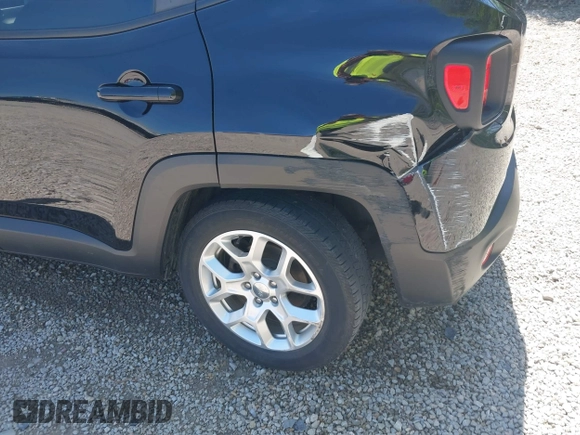 2018 Jeep Renegade Latitude with VIN ZACCJABB8JPH23377, listed as a IAAI auction lot 42142134 with 42,202 mi miles and . Bid and sale history available at DreamBid. Image 18.