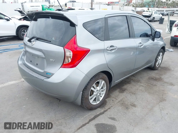 2014 Nissan Note SV z VIN 3N1CE2CP3EL394433, wystawiony jako IAAI lot #42421291 z przebiegiem 100 966 mil mil oraz . Historia ofert i sprzedaży dostępna na DreamBid. Obrazek 4.