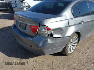 2011 BMW 3 Series 328i xDrive with VIN WBAPK7G53BNN85078, listed as a IAAI auction lot 41705410 with 142,695 mi miles and . Bid and sale history available at carsss.com. Image 6.
