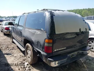 2004 Chevrolet Suburban LT with VIN 1GNFK16T84J236303, listed as a IAAI auction lot 42079367 with 274,111 mi miles and . Bid and sale history available at DreamBid. Image 3.
