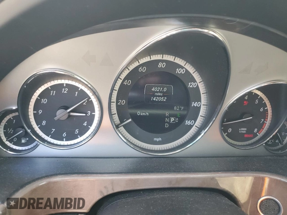 2013 Mercedes-Benz E 350 Luxury with VIN WDDHF5KB7DA745783, listed as a Copart auction lot 46508185 with 142,052 mi miles and Salvage Title. Bid and sale history available at DreamBid. Image 9.
