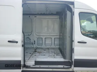 2021 Ford Transit Cargo с VIN 1FTBR1C81MKA80750, выставлен на аукционе Copart как лот 55567135 с пробегом 43 990 миль миль и Чистый • Clean title. История ставок и продаж доступна на DreamBid. Изображение 11.