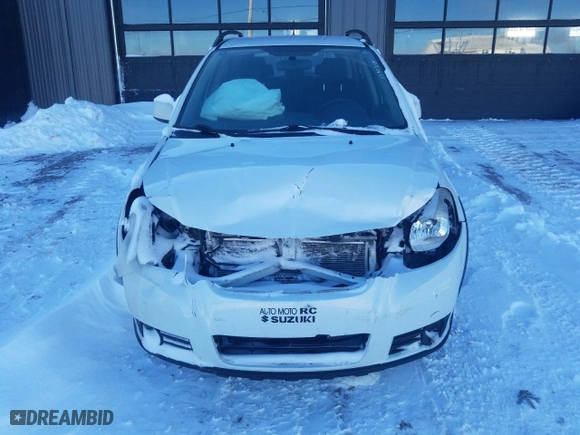 2013 Suzuki SX4 Crossover with VIN JS2YB5A34D6101523, listed as a Copart auction lot 83203184 with 114,057 mi miles and Salvage Title. Bid and sale history available at carsss.com. Image 5.