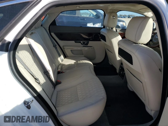 2016 Jaguar XJ Portfolio with VIN SAJWJ2GD5G8V89765, listed as a Copart auction lot 78094584 with Not provided miles and Non repairable. Bid and sale history available at DreamBid. Image 10.