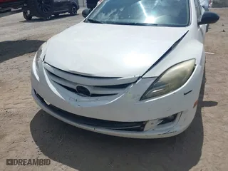 2011 Mazda Mazda6 i Touring with VIN 1YVHZ8CHXB5M02696, listed as a IAAI auction lot 41959003 with 164,755 mi miles. Bid and sale history available at carsss.com. Image 6.