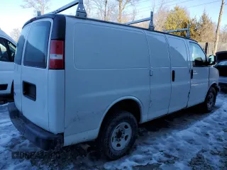 2018 Chevrolet Express Cargo with VIN 1GCWGAFP4J1280498, listed as a Copart auction lot 45062875 with 173,576 mi miles and Clean title. Bid and sale history available at DreamBid. Image 3.