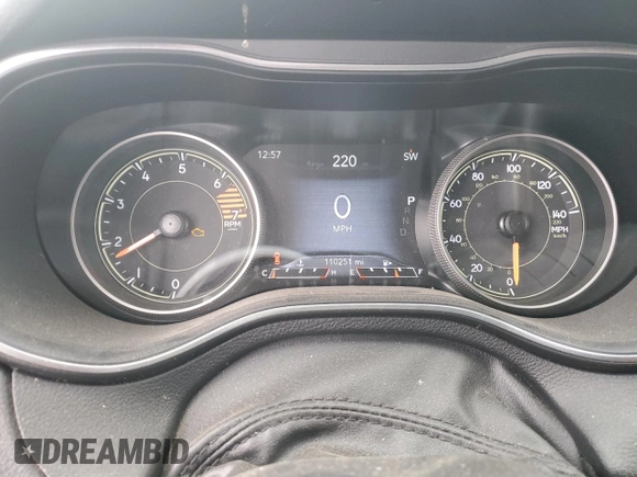 2020 Jeep Cherokee Limited z VIN 1C4PJLDB0LD652462, wystawiony jako Copart lot #48281915 z przebiegiem 110 251 mil mil oraz Szkoda całkowita • Salvage title. Historia ofert i sprzedaży dostępna na DreamBid. Obrazek 9.
