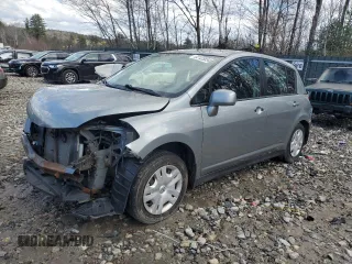 2010 Nissan Versa S z VIN 3N1BC1CP1AL456255, wystawiony jako Copart lot #58289705 z przebiegiem 178 089 mil mil oraz Nie do naprawy • Non repairable. Historia ofert i sprzedaży dostępna na DreamBid. Obrazek 1.