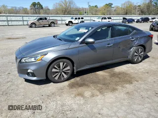 2019 Nissan Altima SV z VIN 1N4BL4DV4KC183875, wystawiony jako Copart lot #49556275 z przebiegiem 108 856 mil mil oraz Szkoda całkowita • Salvage title. Historia ofert i sprzedaży dostępna na DreamBid. Obrazek 1.
