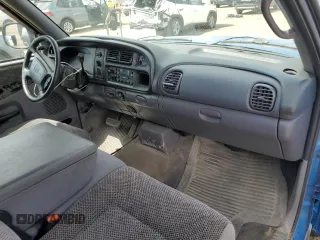 2001 Dodge 2500 z VIN 3B7KC26Z21M557430, wystawiony jako Copart lot #53995215 z przebiegiem 185 131 mil mil oraz Szkody całkowita. Historia ofert i sprzedaży dostępna na DreamBid. Obrazek 8.