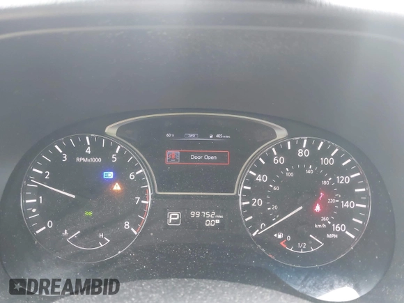 2015 Nissan Pathfinder S z VIN 5N1AR2MM7FC688083, wystawiony jako IAAI lot #42156969 z przebiegiem 99 752 mil mil oraz . Historia ofert i sprzedaży dostępna na DreamBid. Obrazek 7.