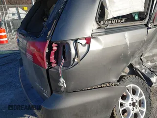 2005 Toyota Sienna LE with VIN 5TDBA23C15S032144, listed as a IAAI auction lot 41445395 with 258,574 mi miles and . Bid and sale history available at DreamBid. Image 18.