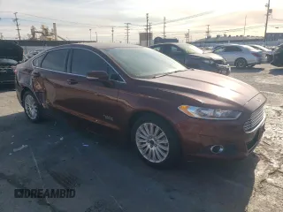 2016 Ford Fusion Energi SE Luxury with VIN 3FA6P0PUXGR305715, listed as a Copart auction lot 89218055 with 160,547 mi miles and Salvage Title. Bid and sale history available at carsss.com. Image 4.