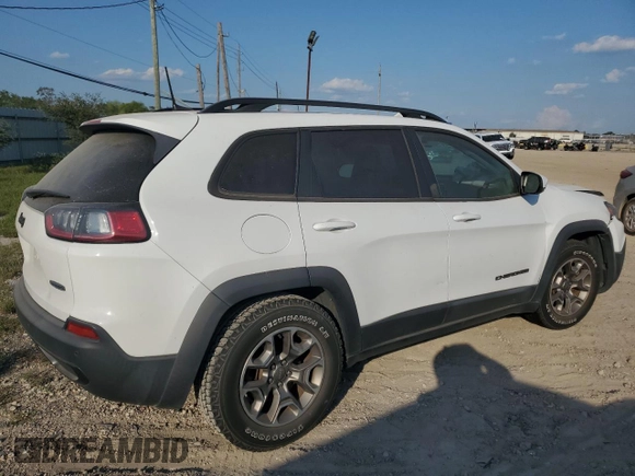 2020 Jeep Cherokee Latitude with VIN 1C4PJMCX9LD578137, listed as a Copart auction lot 71762364 with 59,900 mi miles and Salvage Title. Bid and sale history available at carsss.com. Image 3.