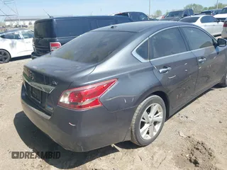 2013 Nissan Altima SV with VIN 1N4AL3APXDC123274, listed as a IAAI auction lot 42137247 with 160,286 mi miles and . Bid and sale history available at DreamBid. Image 4.