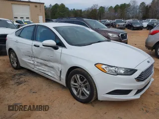 2018 Ford Fusion SE with VIN 3FA6P0HD7JR229022, listed as a IAAI auction lot 41758924 with 121,598 mi miles. Bid and sale history available at carsss.com. Image 1.