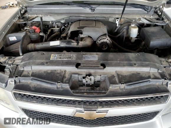 2010 Chevrolet Suburban LT with VIN 1GNUCJE05AR254136, listed as a Copart auction lot 48036375 with 146,698 mi miles and Clean Title. Bid and sale history available at carsss.com. Image 12.