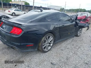 2023 Ford Mustang GT z VIN 1FA6P8CF1P5300833, wystawiony jako IAAI lot #42253780 z przebiegiem 31 868 mil mil oraz . Historia ofert i sprzedaży dostępna na DreamBid. Obrazek 4.