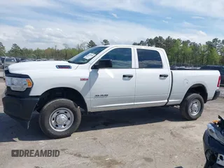 2022 Ram 2500 Tradesman with VIN 3C6UR5CJ6NG203221, listed as a IAAI auction lot 42005686 with 132,446 mi miles. Bid and sale history available at carsss.com. Image 14.