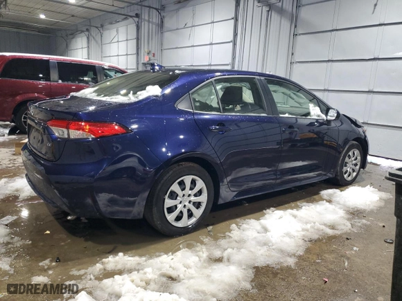 2021 Toyota Corolla LE with VIN JTDEPMAE2MJ179533, listed as a Copart auction lot 84010214 with 20,369 mi miles and Salvage Title. Bid and sale history available at carsss.com. Image 3.