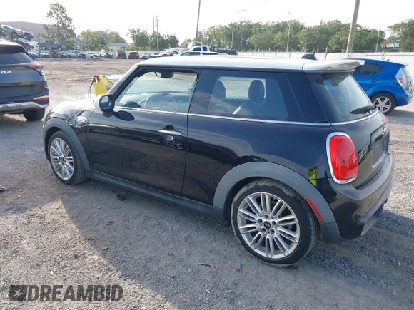 2016 MINI Hardtop S with VIN WMWXP7C53G2A42932, listed as a IAAI auction lot 42461469 with 76,038 mi miles and . Bid and sale history available at DreamBid. Image 3.