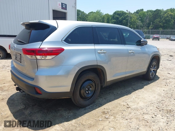 2019 Toyota Highlander LE with VIN 5TDZARFH0KS061239, listed as a IAAI auction lot 42601981 with 216,288 mi miles and . Bid and sale history available at DreamBid. Image 4.