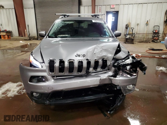 2014 Jeep Cherokee Latitude with VIN 1C4PJLCB0EW102445, listed as a Copart auction lot 45412755 with 114,231 mi miles and Clean Title. Bid and sale history available at DreamBid. Image 5.