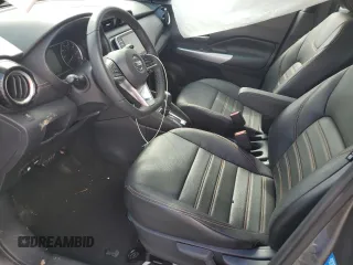 2019 Nissan Kicks SR with VIN 3N1CP5CUXKL478908, listed as a Copart auction lot 55722555 with 35,713 mi miles and Salvage title. Bid and sale history available at DreamBid. Image 7.