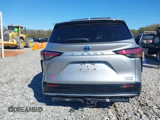 2022 Toyota Sienna Limited with VIN 5TDZRKECXNS136443, listed as a IAAI auction lot 41353097 with 20,568 mi miles and . Bid and sale history available at DreamBid. Image 16.