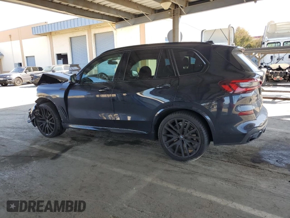 2020 BMW X5 xDrive40i with VIN 5UXCR6C02L9C72472, listed as a Copart auction lot 48023145 with 59,200 mi miles and Salvage title. Bid and sale history available at DreamBid. Image 2.