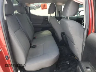 2022 Toyota Tacoma SR z VIN 3TYAX5GN2NT044041, wystawiony jako Copart lot #51705095 z przebiegiem 47 653 mil mil oraz Szkoda całkowita • Salvage title. Historia ofert i sprzedaży dostępna na DreamBid. Obrazek 11.