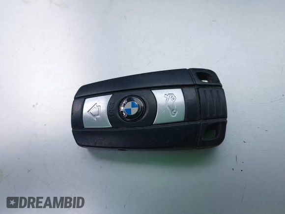 2008 BMW 3 Series 328xi with VIN WBAWC33578PD08442, listed as a IAAI auction lot 42120947 with 137,077 mi miles and . Bid and sale history available at DreamBid. Image 11.