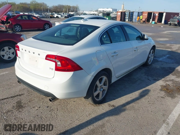 2013 Volvo S60 T5 Premier with VIN YV1612FS8D1232707, listed as a IAAI auction lot 41916058 with Not provided miles and . Bid and sale history available at DreamBid. Image 4.