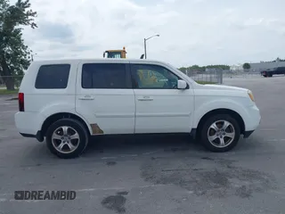 2013 Honda Pilot EX-L with VIN 5FNYF3H55DB013160, listed as a IAAI auction lot 42093991 with 235,443 mi miles. Bid and sale history available at carsss.com. Image 13.