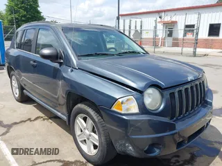 2007 Jeep Compass Sport with VIN 1J8FF47W17D597598, listed as a IAAI auction lot 42157027 with 153,043 mi miles and . Bid and sale history available at carsss.com. Image 1.
