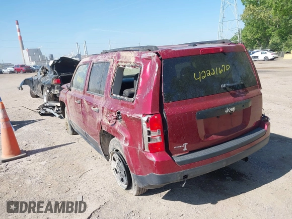 2016 Jeep Patriot Sport with VIN 1C4NJPBA7GD528395, listed as a IAAI auction lot 42221670 with 116,897 mi miles and . Bid and sale history available at DreamBid. Image 3.