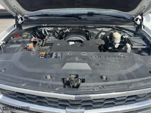 2016 Chevrolet Suburban LT with VIN 1GNSKHKC9GR311870, listed as a IAAI auction lot 41821574 with 245,820 mi miles. Bid and sale history available at carsss.com. Image 9.