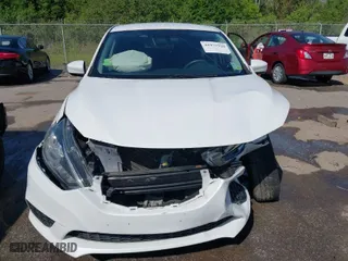 2016 Nissan Sentra SR with VIN 3N1AB7AP7GL677064, listed as a IAAI auction lot 41975920 with 77,805 mi miles. Bid and sale history available at carsss.com. Image 12.