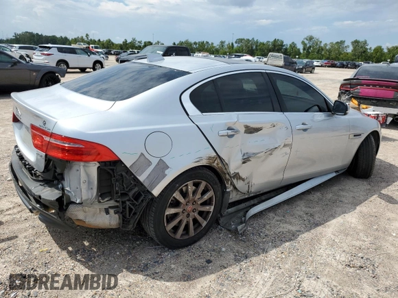 2019 Jaguar XE 25t with VIN SAJAR4FX9KCP48304, listed as a Copart auction lot 72591524 with 79,917 mi miles and Salvage Title. Bid and sale history available at carsss.com. Image 3.