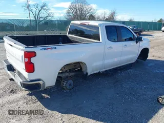 2020 Chevrolet Silverado 1500 LT with VIN 1GCRYDED4LZ221815, listed as a IAAI auction lot 41317651 with 51,340 mi miles. Bid and sale history available at carsss.com. Image 4.