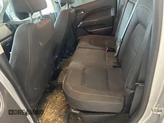 2017 Chevrolet Colorado 2WD LT z VIN 1GCGSCEN7H1185393, wystawiony jako IAAI lot #42511170 z przebiegiem 118 703 mil mil oraz . Historia ofert i sprzedaży dostępna na DreamBid. Obrazek 15.