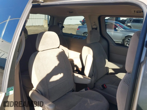 2001 Ford Windstar SE с VIN 2FMZA52451BA45402, выставлен на аукционе IAAI как лот 41453599 с пробегом 149 862 миль миль и . История ставок и продаж доступна на DreamBid. Изображение 8.