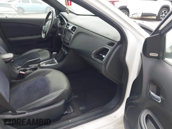 2012 Chrysler 200 S with VIN 1C3CCBHG5CN108501, listed as a IAAI auction lot 42113885 with 140,153 mi miles and . Bid and sale history available at DreamBid. Image 5.