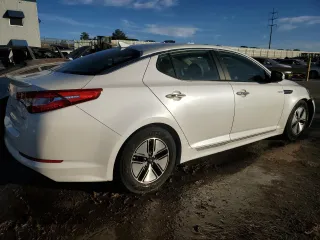 2013 Kia Optima Hybrid LX with VIN KNAGM4AD1D5040492, listed as a Copart auction lot 77559034 with Not Provided miles and Salvage Title. Bid and sale history available at carsss.com. Image 3.