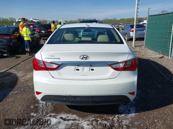 2014 Hyundai Sonata GLS with VIN 5NPEB4AC2EH882685, listed as a IAAI auction lot 42125895 with 68,669 mi miles and . Bid and sale history available at carsss.com. Image 16.