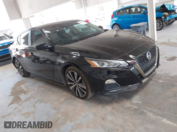 2019 Nissan Altima SR with VIN 1N4BL4CV4KC100348, listed as a IAAI auction lot 42116372 with 178,495 mi miles and . Bid and sale history available at carsss.com. Image 1.