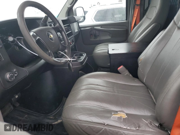 2014 Chevrolet Express Cargo with VIN 1GCWGFCA2E1915057, listed as a Copart auction lot 52590835 with 148,704 mi miles and Clean title. Bid and sale history available at DreamBid. Image 7.